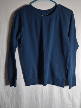 Hanes Navy Blue Crewneck Sweater